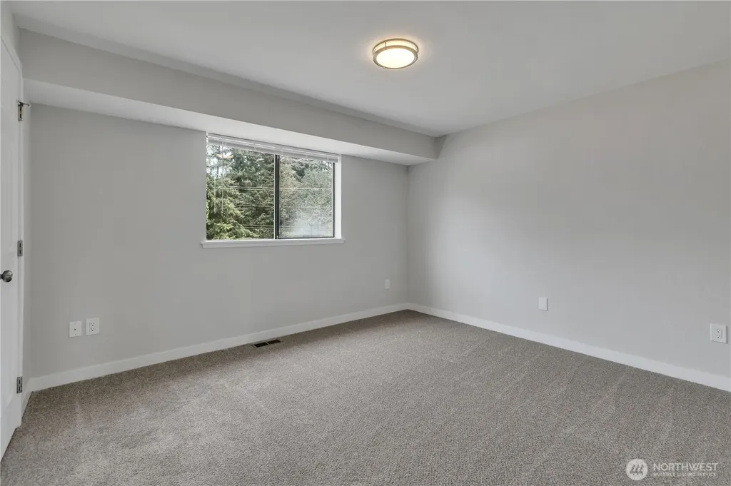 1811 162nd Street E Tacoma WA 98445