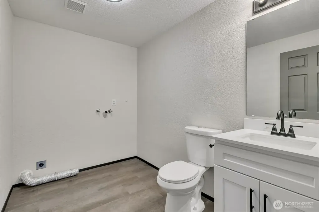 1811 162nd Street E Tacoma WA 98445