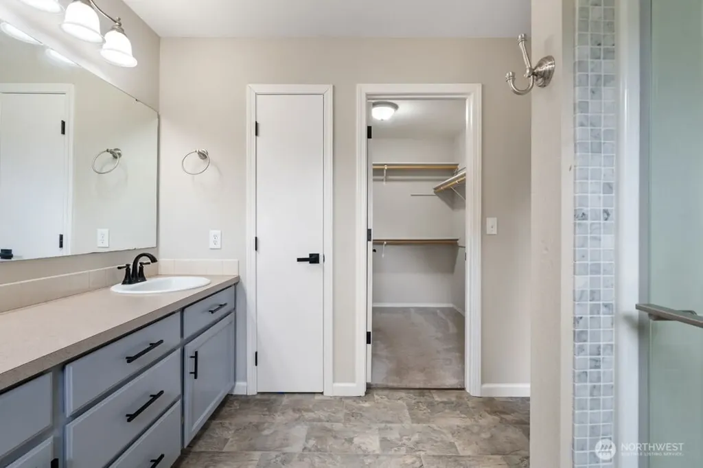15315 105th Avenue SE Yelm WA 98597