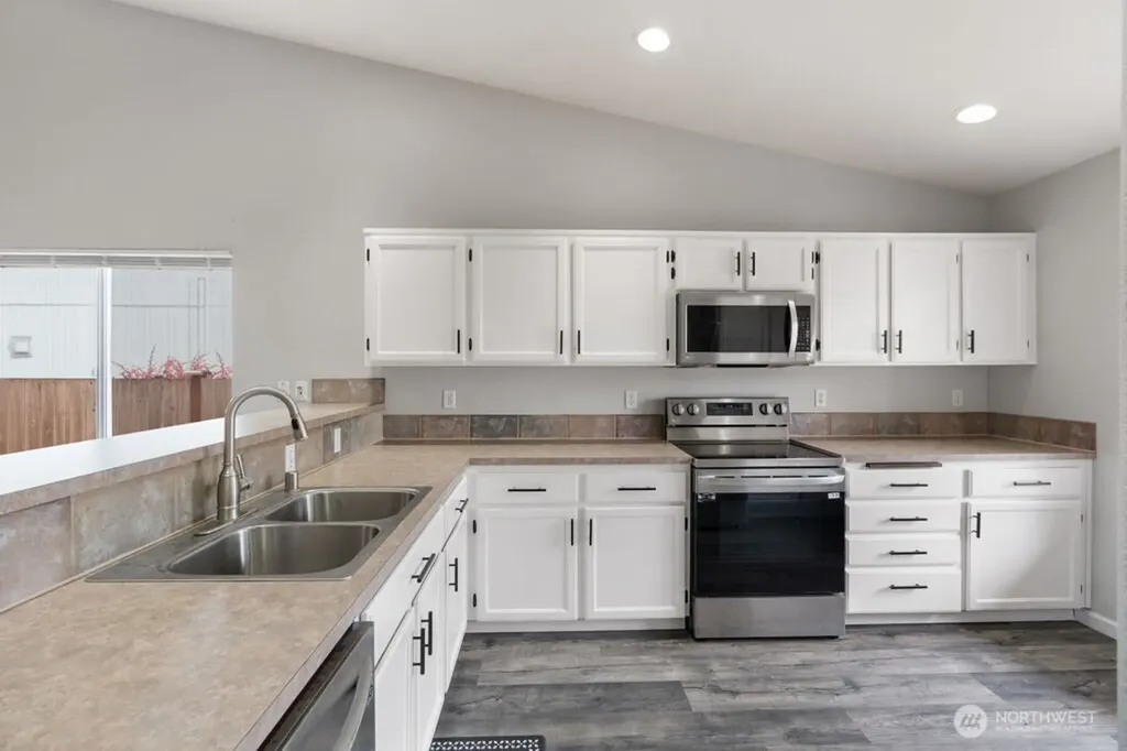 15315 105th Avenue SE Yelm WA 98597