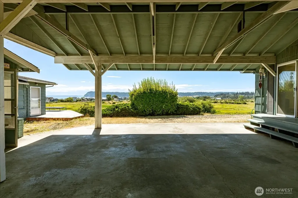6054 Snapdragon Lane Clinton WA 98236