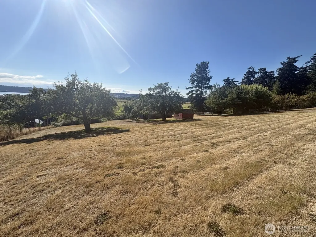 6054 Snapdragon Lane Clinton WA 98236