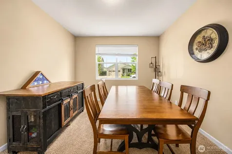 516 Petersen Drive E Enumclaw WA 98022