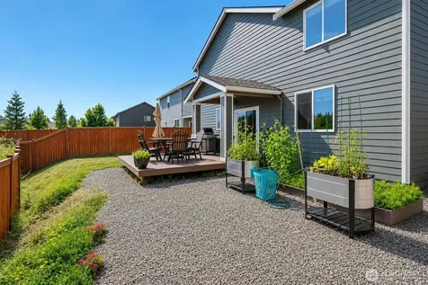 516 Petersen Drive E Enumclaw WA 98022