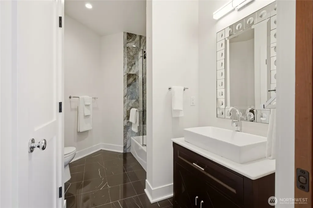 2845 E Lake Sammamish Parkway SE Sammamish WA 98075