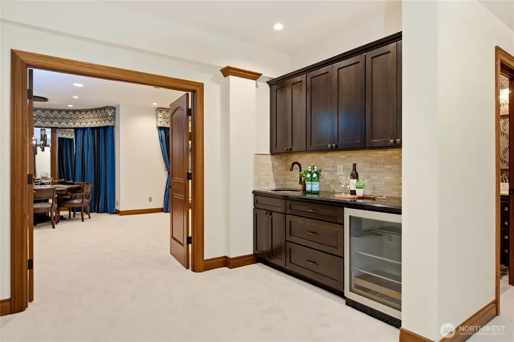2845 E Lake Sammamish Parkway SE Sammamish WA 98075