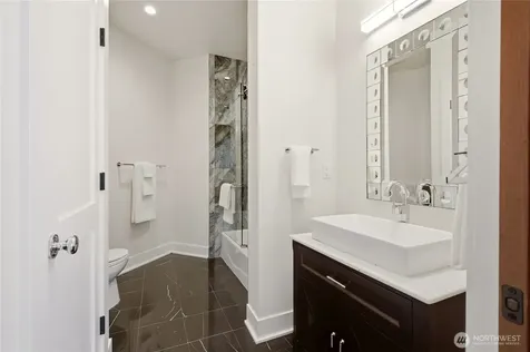 2845 E Lake Sammamish Parkway SE Sammamish WA 98075