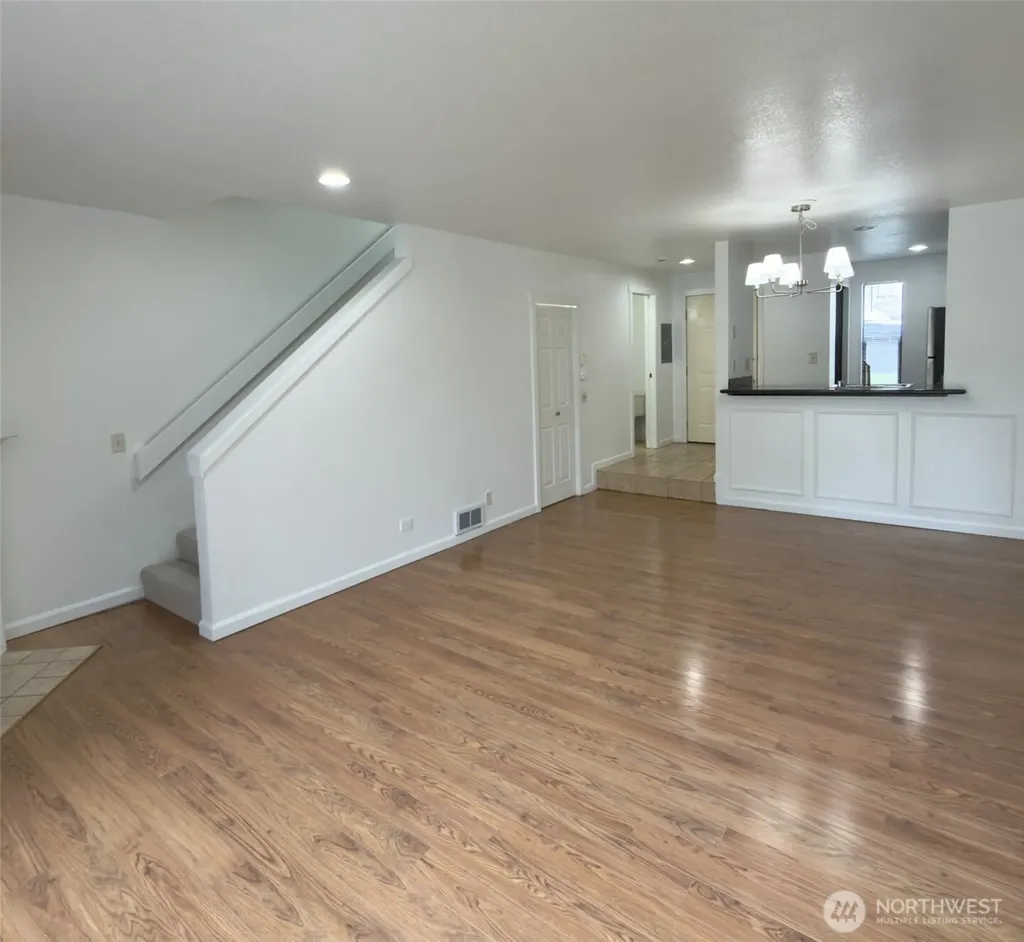 8013 NE 177th Court Kenmore WA 98028