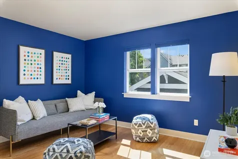 5925 31st Avenue SW Seattle WA 98126