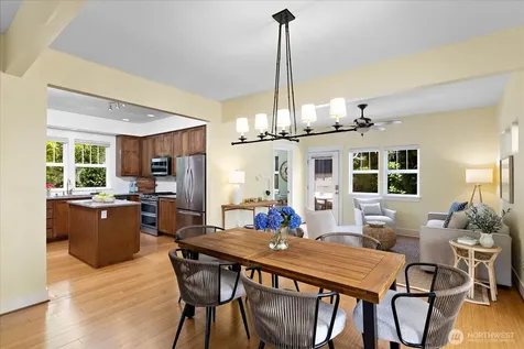 5925 31st Avenue SW Seattle WA 98126