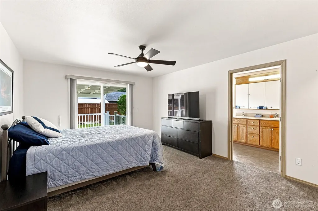 3204 20th Street SW Puyallup WA 98373