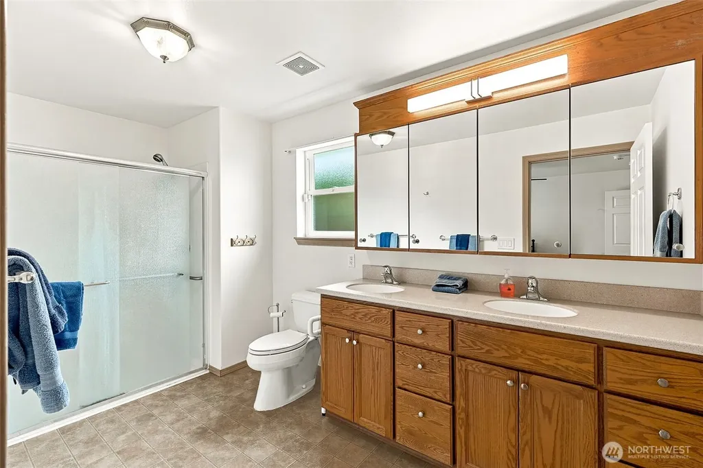 3204 20th Street SW Puyallup WA 98373