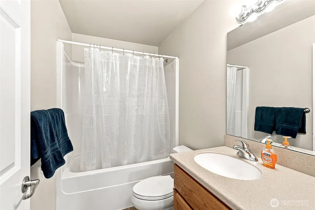 3204 20th Street SW Puyallup WA 98373