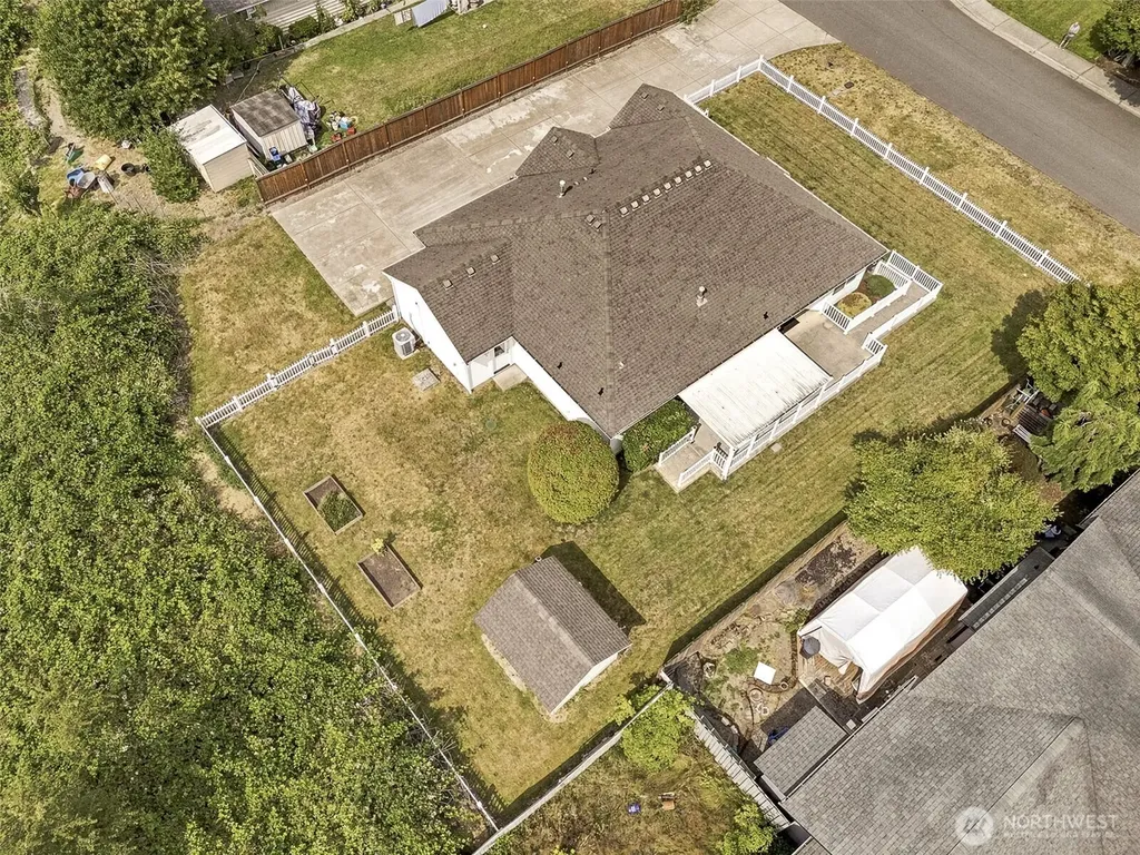 3204 20th Street SW Puyallup WA 98373