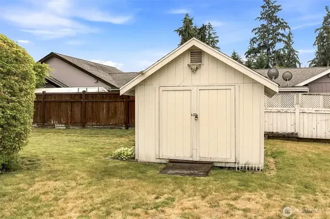 3204 20th Street SW Puyallup WA 98373
