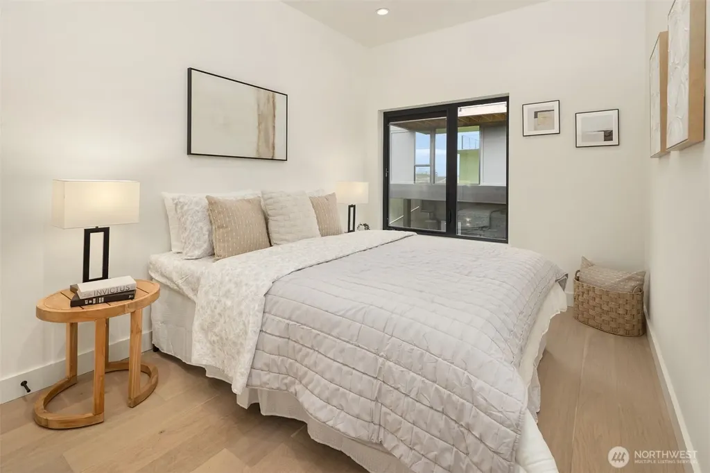 614 5th Avenue S Edmonds WA 98020