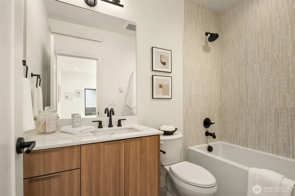614 5th Avenue S Edmonds WA 98020