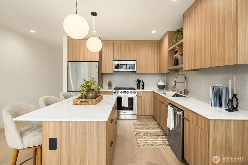 614 5th Avenue S Edmonds WA 98020