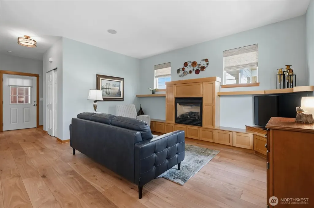 104 NE Whimbrel Lane Poulsbo WA 98370