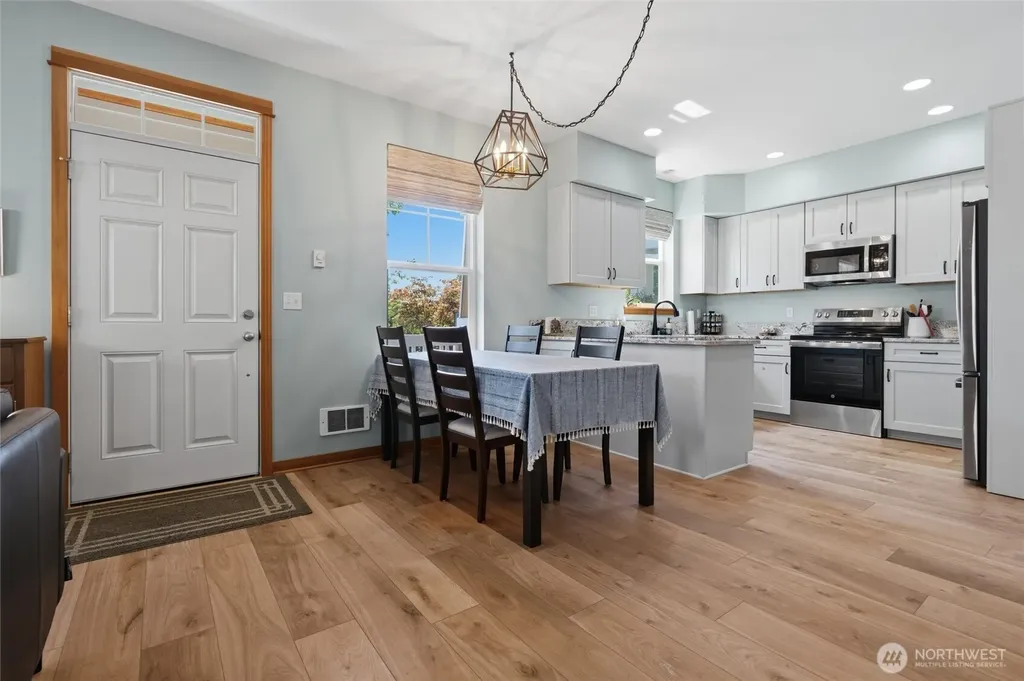 104 NE Whimbrel Lane Poulsbo WA 98370
