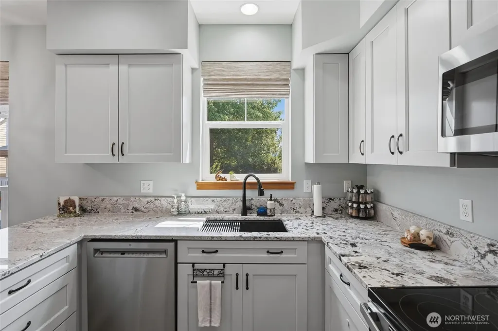 104 NE Whimbrel Lane Poulsbo WA 98370