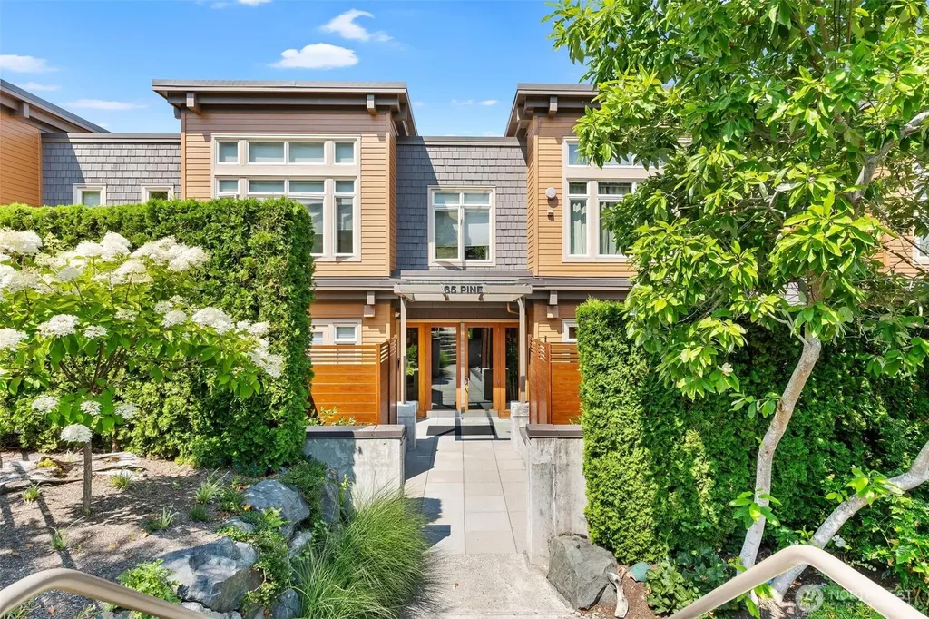 65 Pine Street Edmonds WA 98020