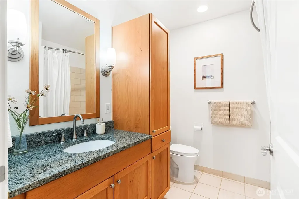 65 Pine Street Edmonds WA 98020