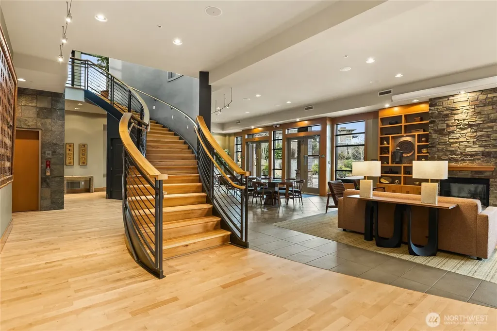 65 Pine Street Edmonds WA 98020