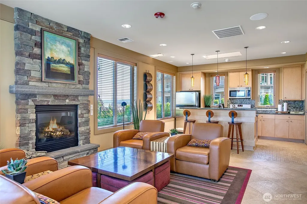 65 Pine Street Edmonds WA 98020