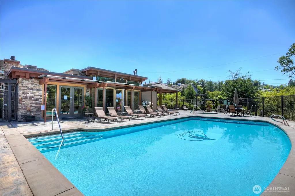 65 Pine Street Edmonds WA 98020