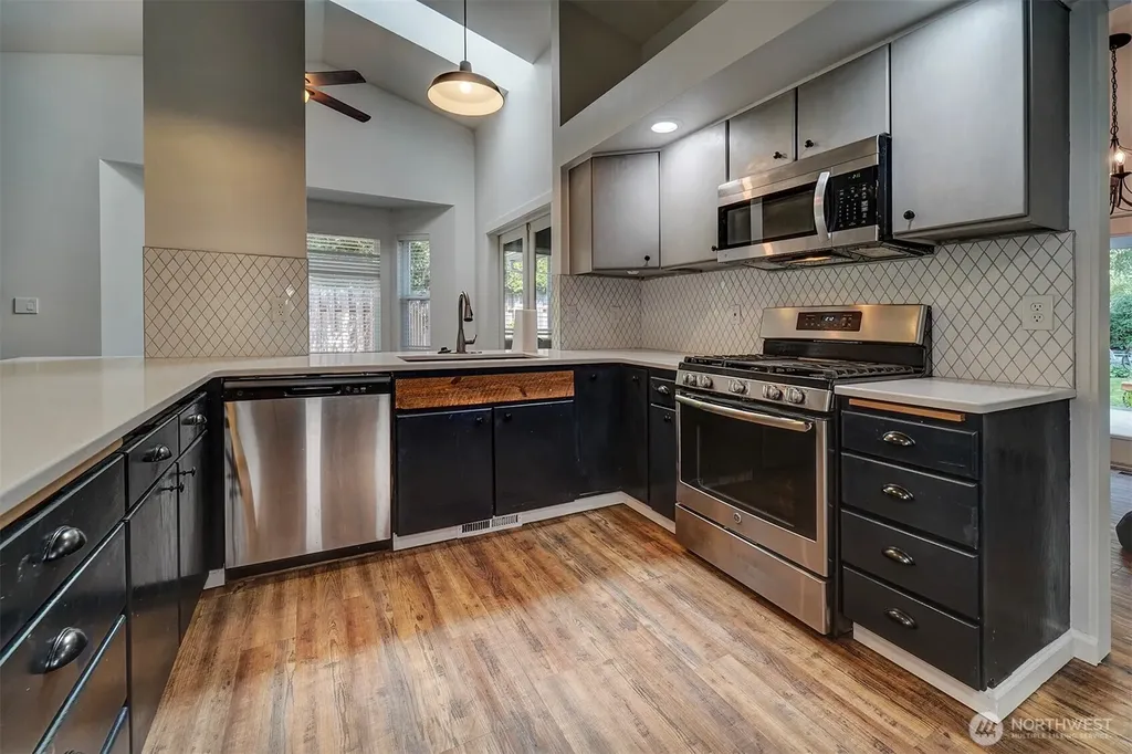 19460 23rd Avenue NE Poulsbo WA 98370