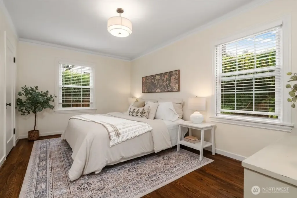 2459 24th Avenue E Seattle WA 98112
