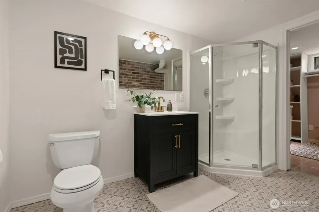 2459 24th Avenue E Seattle WA 98112
