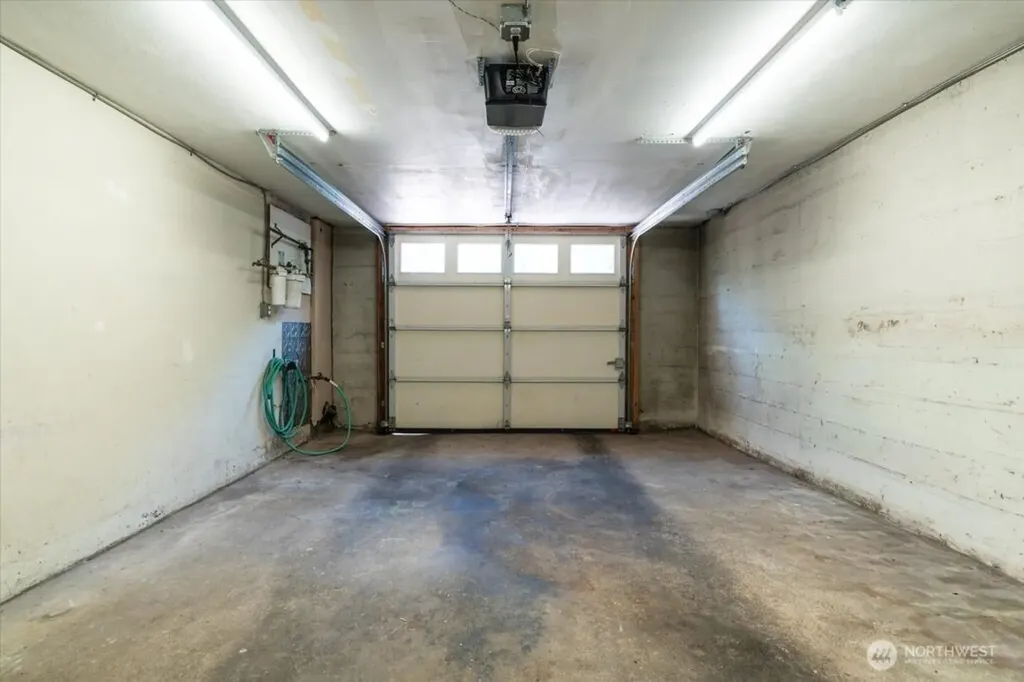 2459 24th Avenue E Seattle WA 98112