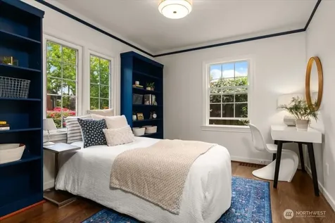 2459 24th Avenue E Seattle WA 98112