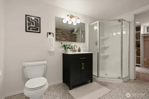 2459 24th Avenue E Seattle WA 98112