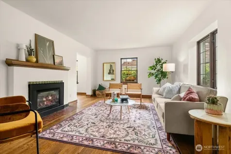 2459 24th Avenue E Seattle WA 98112