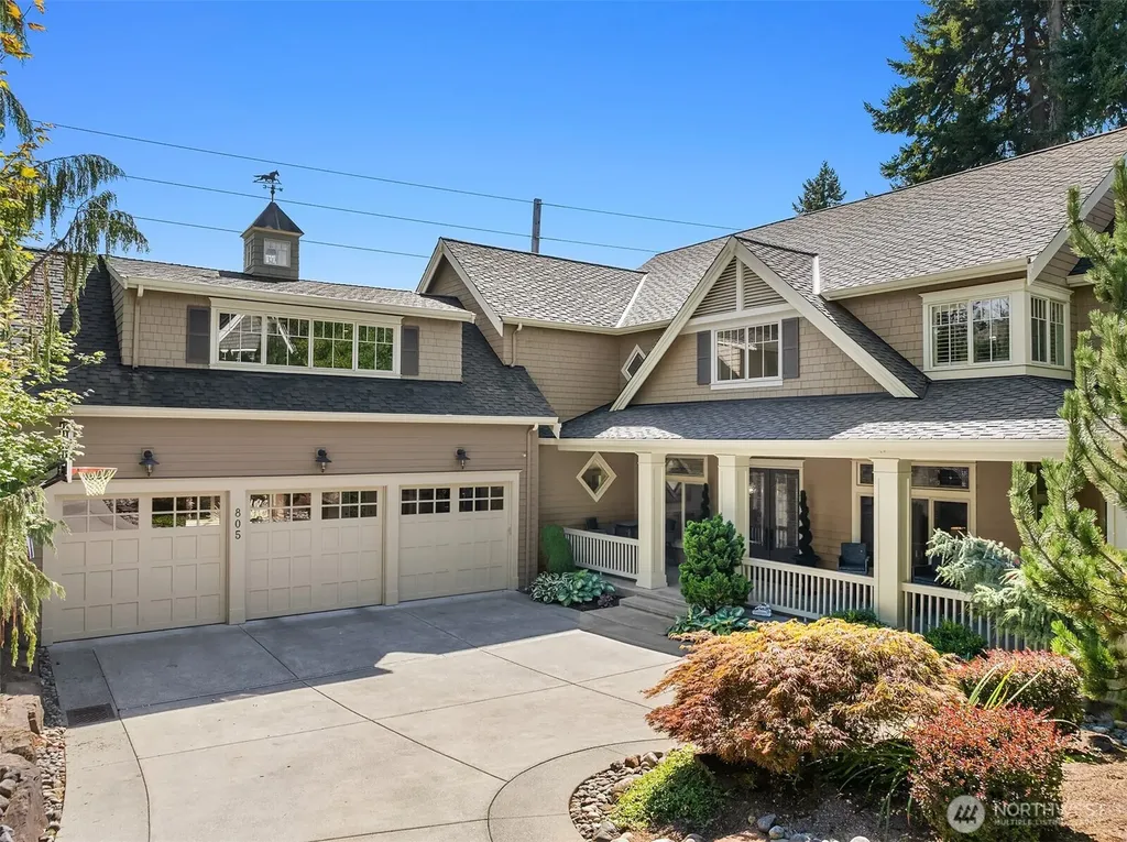 805 92nd Avenue NE Bellevue WA 98004