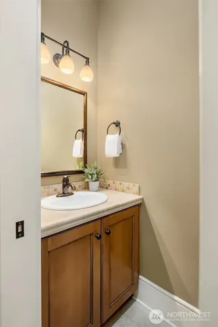 805 92nd Avenue NE Bellevue WA 98004