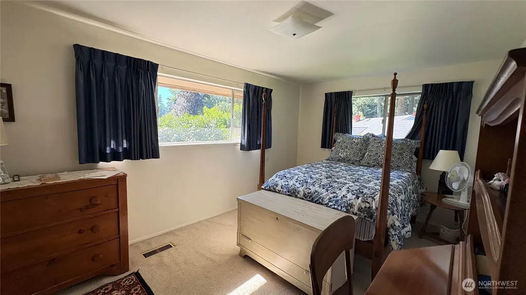 10 Forest Glen Lane SW Lakewood WA 98498
