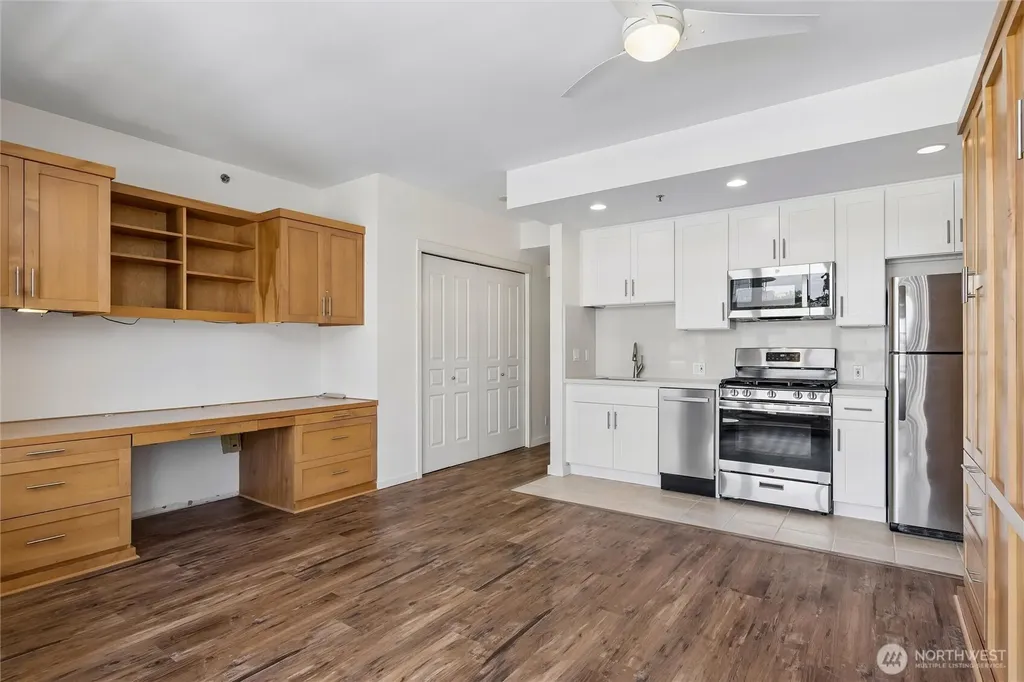 2801 1st Avenue Seattle WA 98121