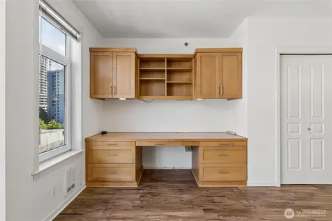 2801 1st Avenue Seattle WA 98121