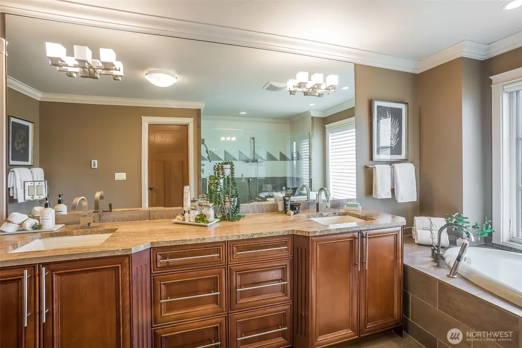 317 1st Street Kirkland WA 98033
