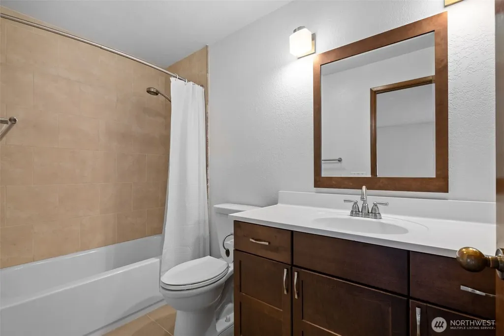 1820 NW 195th Street Shoreline WA 98177