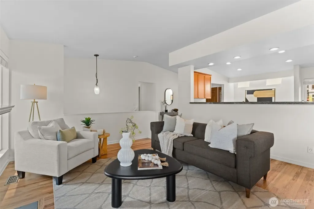 16639 SE 26th Place Bellevue WA 98008
