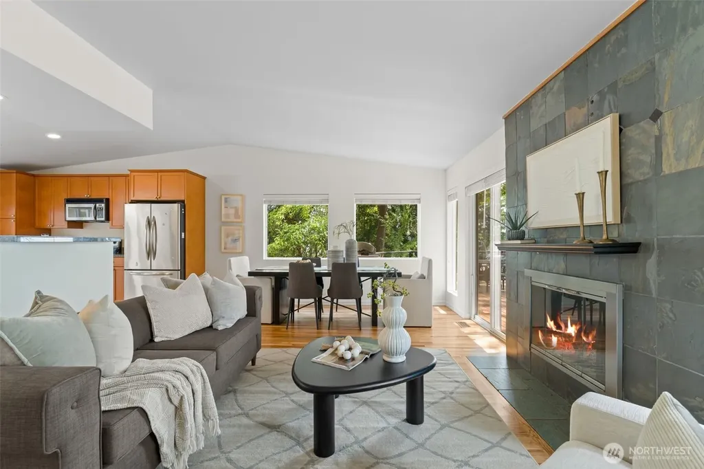 16639 SE 26th Place Bellevue WA 98008