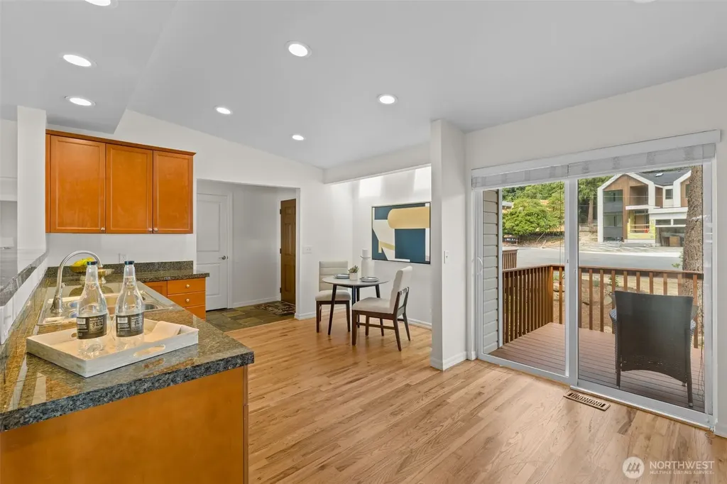 16639 SE 26th Place Bellevue WA 98008