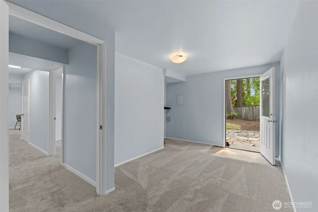16639 SE 26th Place Bellevue WA 98008