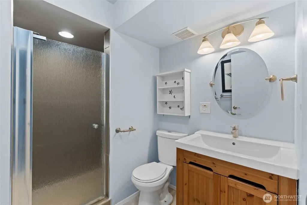 16639 SE 26th Place Bellevue WA 98008