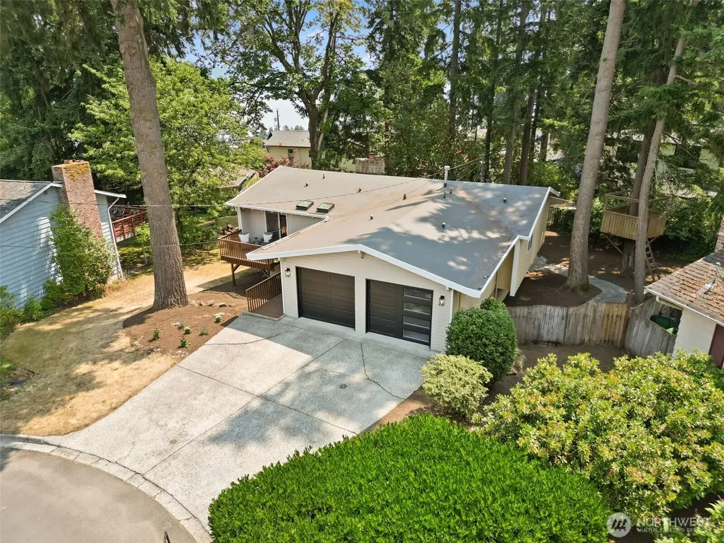 16639 SE 26th Place Bellevue WA 98008